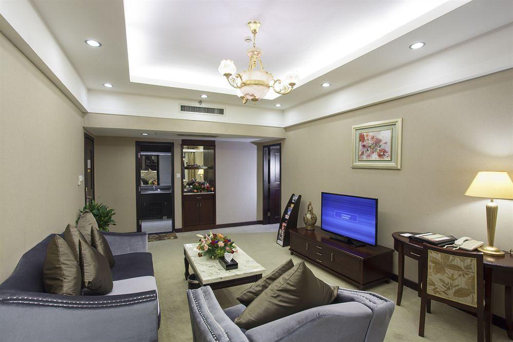 Yutong Hotel Guangzhou Buitenkant foto