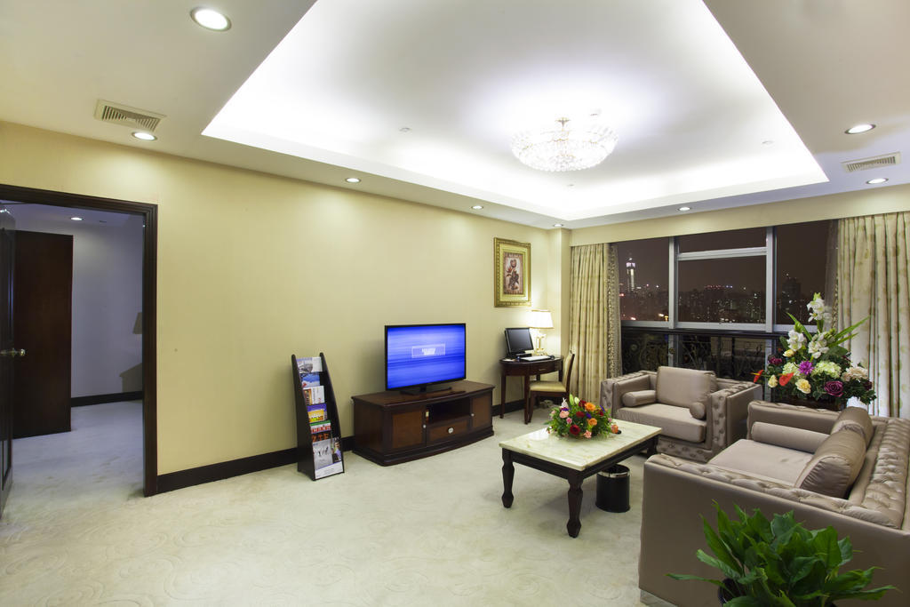 Yutong Hotel Guangzhou Buitenkant foto